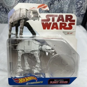 Hot Wheels Star Wars Starships AT-AT con supporto di volo pressofuso 2016  - Foto 1 di 6