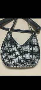 Givenchy Shoulder Bag Leather Black Authentic F12161158 - Picture 1 of 24