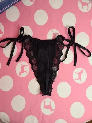 Braguita Tanga Corbata Lateral 100% Seda Victoria's Secret De Colección Rara Talla M 🖤 Foto 1 de 4