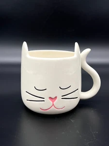 Unser Name ist Schlammkatze Meine Kinder haben Schnurrhaare 3D Schwanzgriff Keramik weiß Becher - Bild 1 von 7