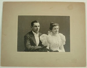 VINTAGE PHOTO COUPLE FANCY DRESS McPHERSON BROS ROCKFORD ILLINOIS - Picture 1 of 3
