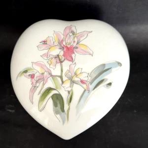 Trinket Box Heart Shaped Cymbidium Orchid Floral Flowers Vintage Japan 6.5" x 2" - Picture 1 of 14