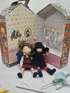 Set travestimento casa delle bambole Familia Madeleine - Foto 1 di 6