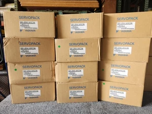 Yaskawa SGDV‐5R5A11AY877AA 750 W 200‐230 V Sigma‐5 Servoazionamento | Scatola aperta NUOVO - Foto 1 di 4