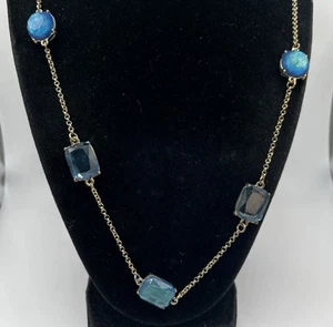 Hermoso collar largo tono dorado imitación piedras preciosas imitación laborita - Imagen 1 de 3