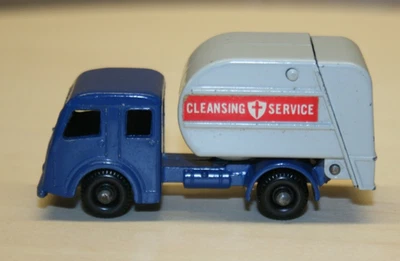 Matchbox 1:75 # 15C. Camión de refugio Dennis Tippax. Excelente con caja E4 original Foto 1 de 4