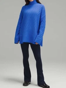 Lululemon Pullover mit Zopfmuster Relaxed-Fit Pipe Dream Blue - Gr. Medium - Bild 1 von 6