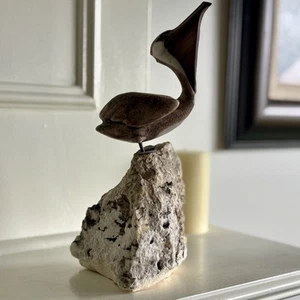 Beautiful VTG Pelican Perched On A Cliff Statue Brian Arthur Signed Original - Picture 1 of 8