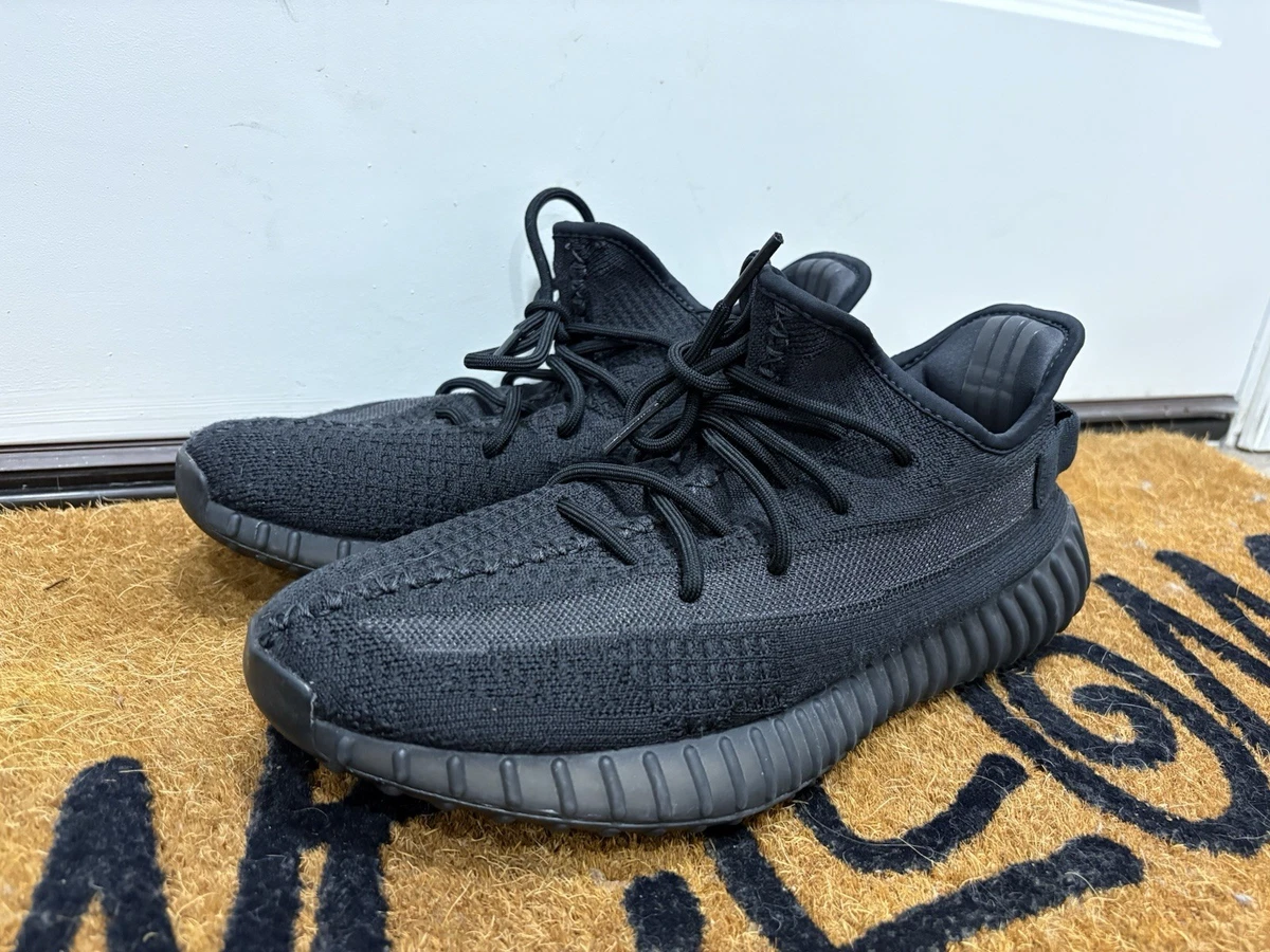 靴 Yeezy 350v2 Amazon.co.jp: [アディダス] イージー ブースト 350V2 YEEZY BOOST 350