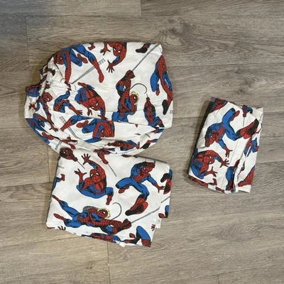 Pottery Barn Kids Spider-Man 3 Piece TWIN Bed Sheet Set Flat Fitted, Pillowcase - Image 1 of 4