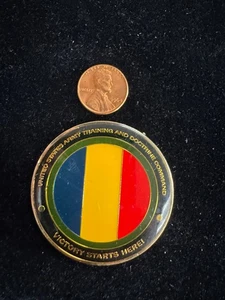 US Army Training and Doctrine Command Army 4-STAR GENERAL Challenge Coin - Bild 1 von 2