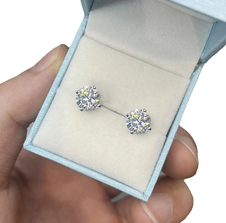 925SS 18k White Gold Plated (5x E-Coated | Non-Fading) VVS1 Moissanite Earrings - Image 1 of 4