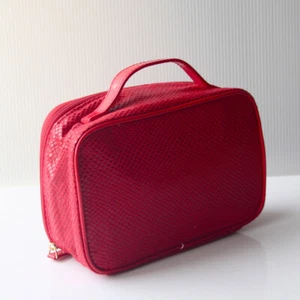 BRAND NEW CLARINS COSMETIC or MAKEUP PURSE ( 8" X 5.5" X 2.5" ) RED COLOR ZIPPED - Picture 1 of 2