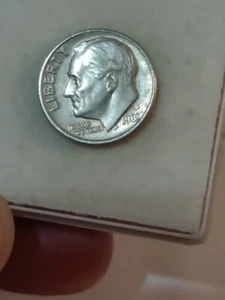 1981 D. MINT ROOSEVELT DIME - Picture 1 of 2