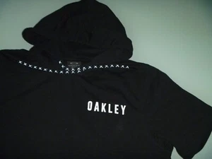 #0631 OAKLEY S/S Pull Over Hoodie Size Medium - Picture 1 of 3