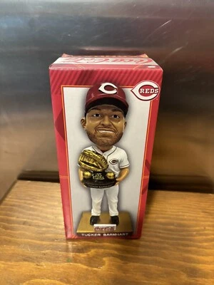 Cincinnati Reds Bobble HEad - Tucker Barnhart - Premio Guante de Oro Rawlings 2018  Foto 1 de 3