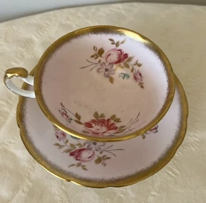 Vintage Paragon Golden Flower Pattern Porcelain Tea Cup And Saucer E120D - Picture 1 of 10