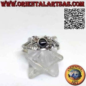 Anello in argento 925‰ con onice tonda, decorazioni asimmetrici di floreali - Foto 1 di 2