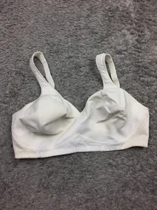 Playtex 18 Hour Bra 40DD Ivory Side Back Smoothing Wireless Full Figure 4049 - Picture 1 of 9