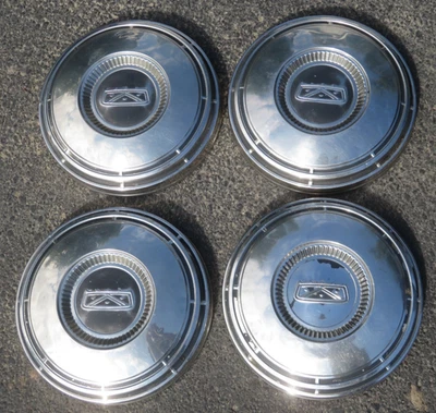 JUEGO DE 4 TAPACUBOS FORD PERRO 1968-1974 10 1/2" ~ F150 ~ F100 ~ FURGONETA ~ CAMIONETA Foto 1 de 4