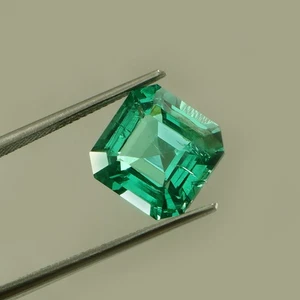 11x11 MM Lab Grown Colombian Hydrothermal Emerald Loose Gemstone Asscher Cut - Picture 1 of 5