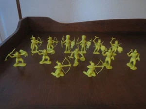 Vintage Marx Fort Apache 54mm Indians Waxy Yellow lot of 13 - Picture 1 of 2