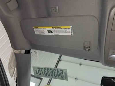 Parasol izquierdo usado se adapta a: camioneta GMC Sierra 1500 2014 con iluminación grado izquierdo Foto 1 de 4