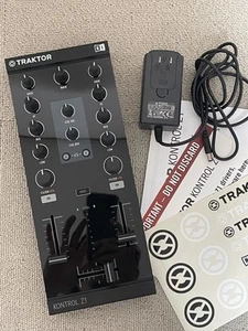 Native Instruments TRAKTOR KONTROL Z1 Controlador DJ Mezclador Probado Usado - Imagen 1 de 16