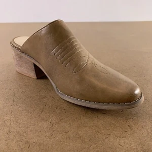 Wanted Women's Shoe Size 7 Tan Faux Leather Lila Western Inspired Mules NWT - Picture 1 of 9