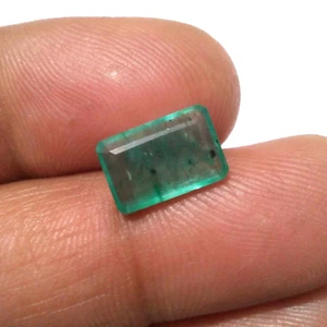 Hermosa piedra preciosa suelta verde fino de 3,15 quilates con corte esmeralda facetada de zambia - Imagen 1 de 8