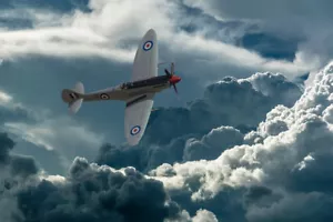 Supermarine Spitfire SM845 en nubes impresiones de lienzo varios tamaños envío gratuito - Imagen 1 de 1