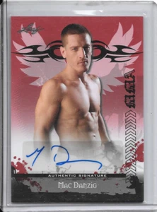2010 Mac Danzig Autograph Leaf MMA UFC Cage Fighter Card #AV-MD1 - Imagen 1 de 2