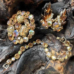 Vintage Weiss Jewelry 3 PC Set Rhinestone Clip Earring Brooch Bracelet Austria - Picture 1 of 20