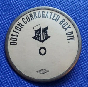 División de cajas corrugadas de Boston ~ Insignia de identificación de empleados ~ R91 - Imagen 1 de 2