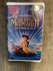 Walt Disney The Little Mermaid 2 Return to the Sea Clam Shell 1989 collectible - Picture 1 of 6