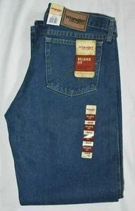 Wrangler Men's Rugged Wear Relaxed Fit Denim Jeans 35001AI Sizes 30 - 44 - Picture 1 of 4