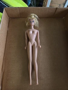 Barbie cola de caballo rubia remolino vintage años 60 LABIOS BLANCOS pelo ha sido cortado - Imagen 1 de 11