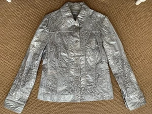 CHICOS SILVER METALLIC JACKET,SIZE 0(SIZE 4),EMBROIDERED,CHEST 34 - Picture 1 of 12