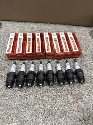 Juego de 8 bujías vintage Motorcraft Ford BRF 82 anillo azul EE. UU. Foto 1 de 4