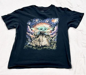 Camiseta negra Star Wars Baby Yoda Art Mandalorian Grogu talla mediana VFIFTHSUN - Imagen 1 de 5