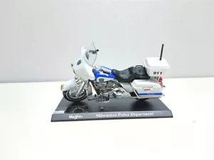 Harley Davidson Milwaukee Police Department - Maisto 1/18 - Foto 1 di 2
