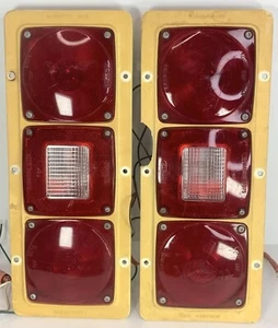 Vintage Rare Monarch 5129 Tail Light Set Camper RV See Photos For Condition - Picture 1 of 12