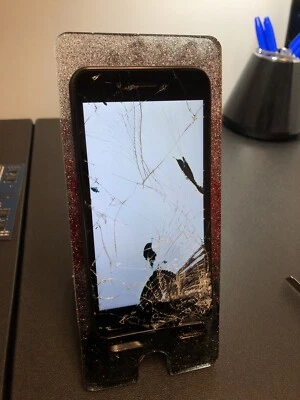 Unimax UMX - U683CL- Unknown Storage Unknown Carrier Missing Battery Poor Shape - Image 1 of 4