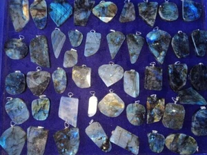 Labradorite Pendant Fashion Jewelry Gift Crystal Healing Handcrafted Accessory - Picture 1 of 3