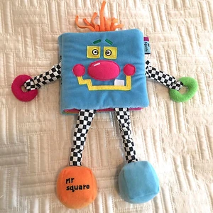 Baby's First Book Club - Libro de trapo cuadrado Mr. con patas de sonajero  - Imagen 1 de 6
