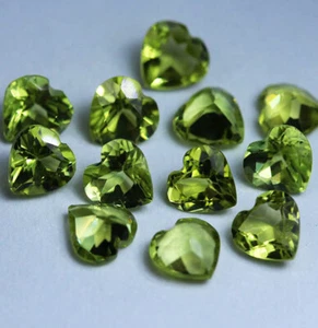 1 peridoto 5x5 mm cuore (VVS) verde neon! - Foto 1 di 1