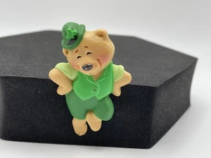 St. Patrick's Day Dancing Bear Lapel Pin Brooch Hallmark 1986 Vintage Plastic - Picture 1 of 3