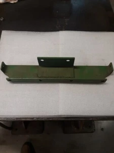 JOHN DEERE TRACTOR 40 320 330 420 430 GRILLE GUARD SUPPORT ASSY AM2403T NOS - Picture 1 of 6