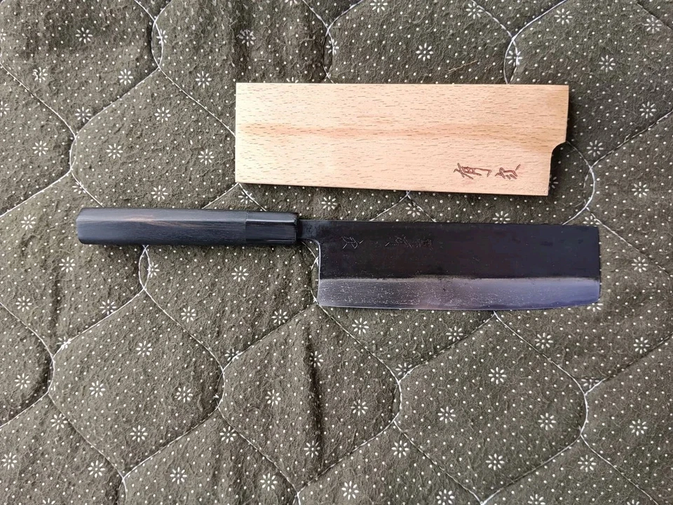 Cuchillo de Chef Japonés Aritsugu NakiriFire Superficie Alto Carbono 310 mm. Foto 1 de 4