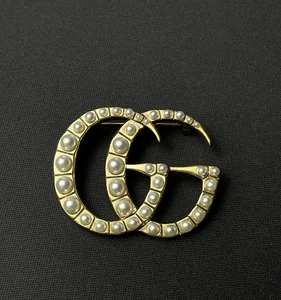 Gucci Wonderful Vintage Gold Brooch GG Logo With Pearls - Picture 1 of 11